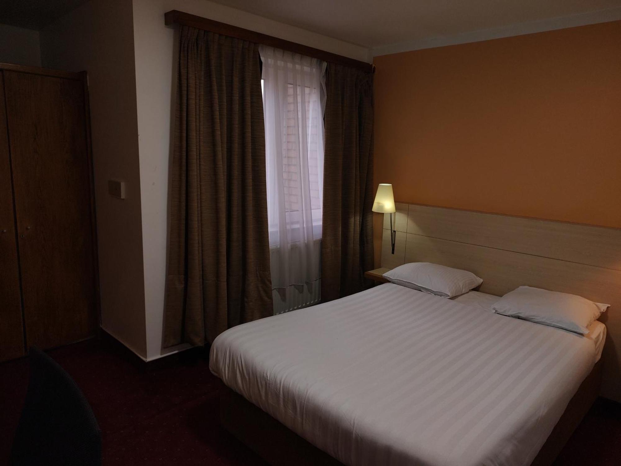 Hotel Evergreen Woluwe-Saint-Lambert Eksteriør bilde