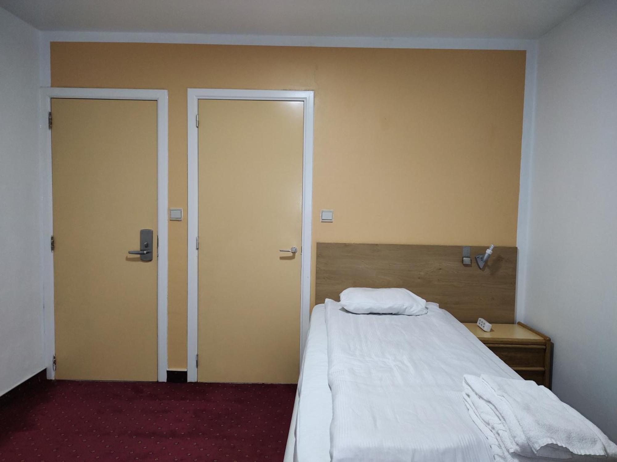 Hotel Evergreen Woluwe-Saint-Lambert Eksteriør bilde