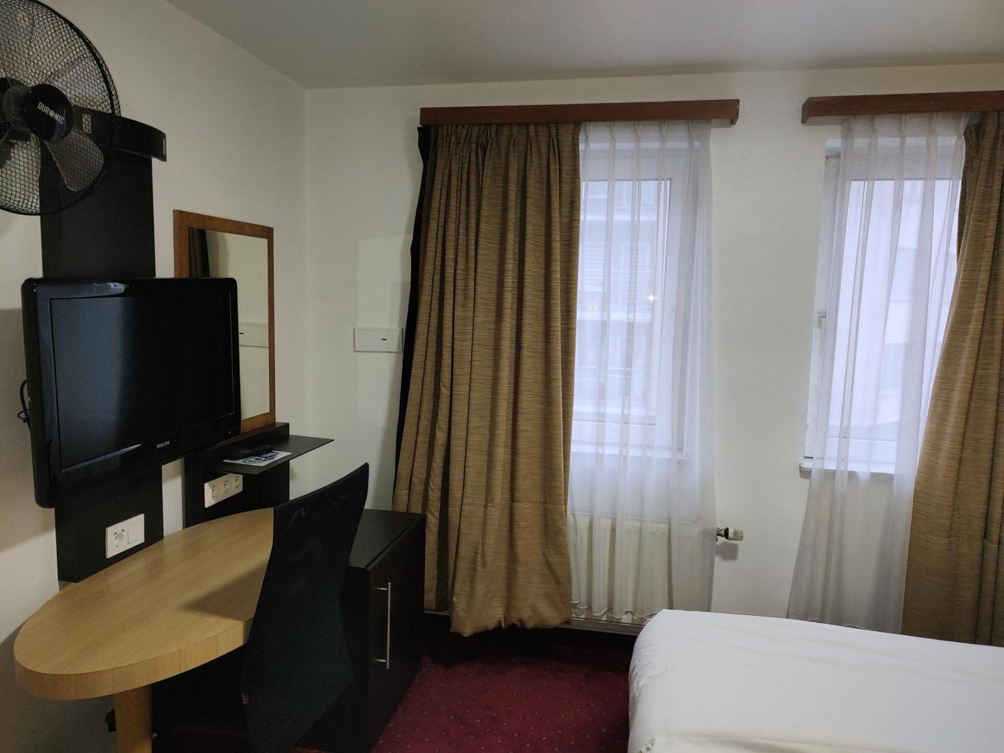 Hotel Evergreen Woluwe-Saint-Lambert Eksteriør bilde